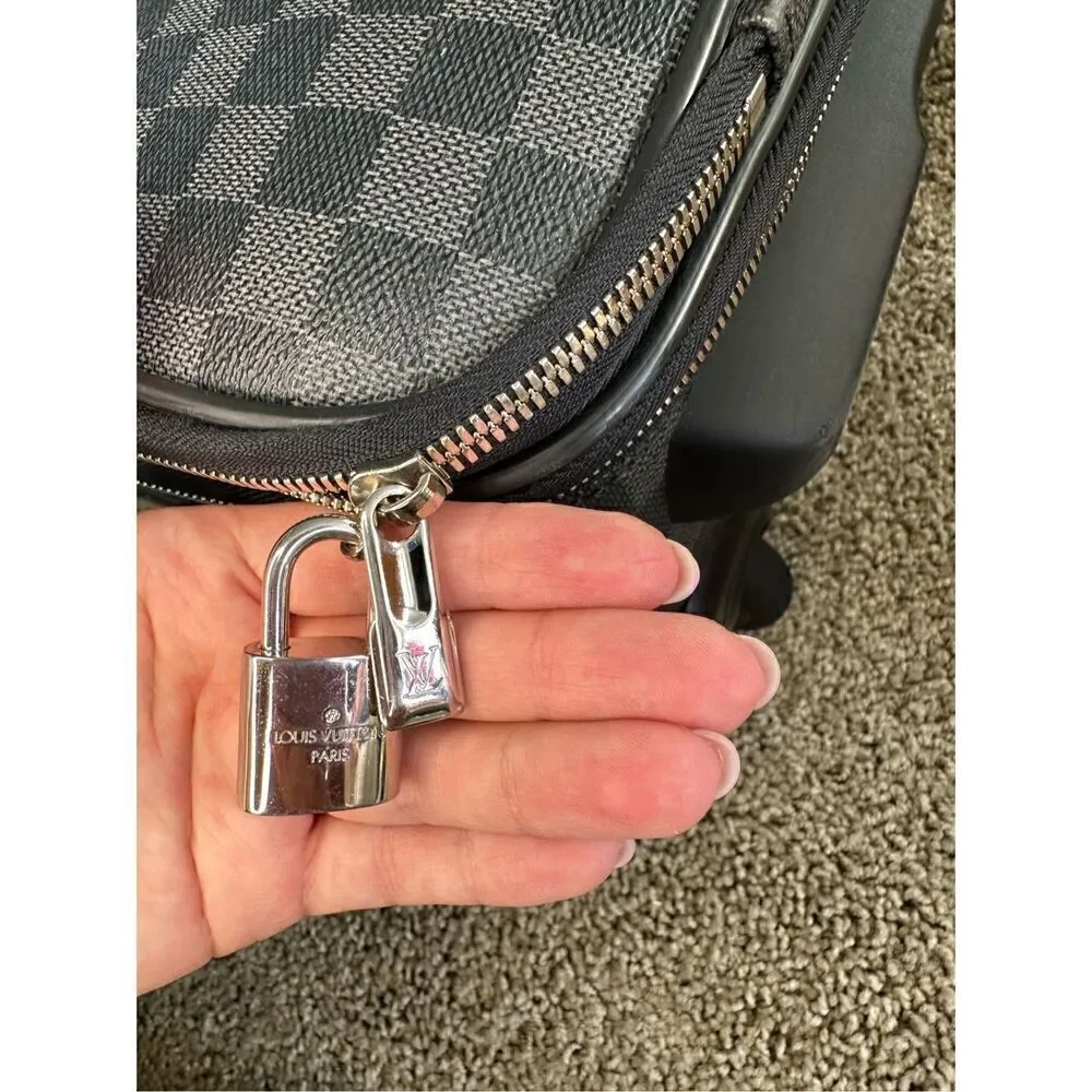 LOUIS VUITTON Pegase Legere 55 Business Graphite Carryon w/ Cover, Dust Bag & Bo